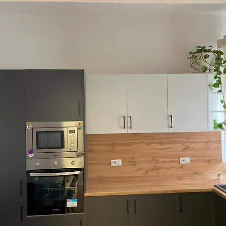 Vintage Apartment